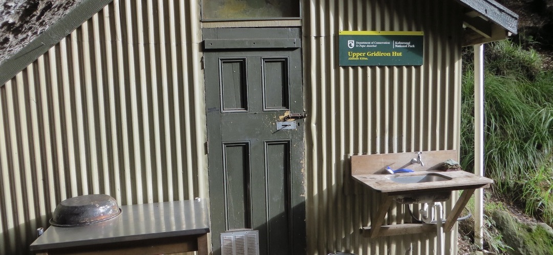 Upper Gridiron Hut, Kahurangi National Park 4