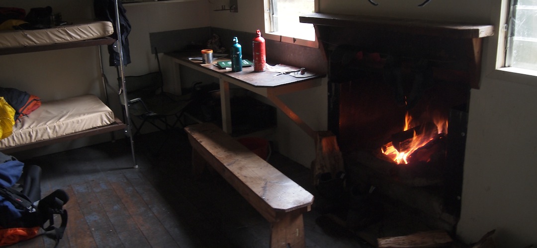 open fire Thor Hut, Kahurangi National Park