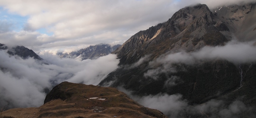 view coming down from Moss Pass