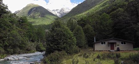 great setting beside the D'Urville River | George Lyon Hut, Nelson Lakes National Park