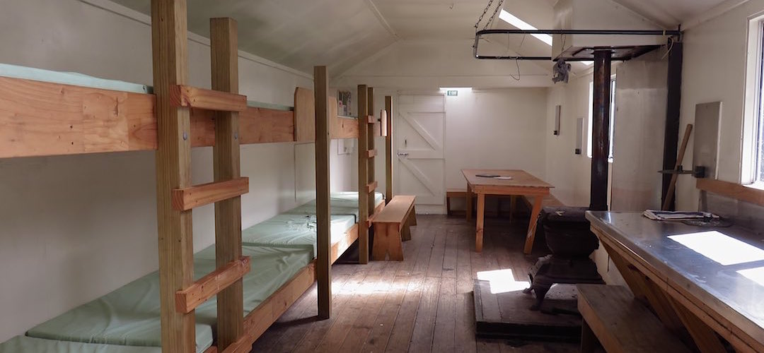 it's the old shotgun design, a wide corridor | Lake Chalice Hut, Mt Richmond Forest Park