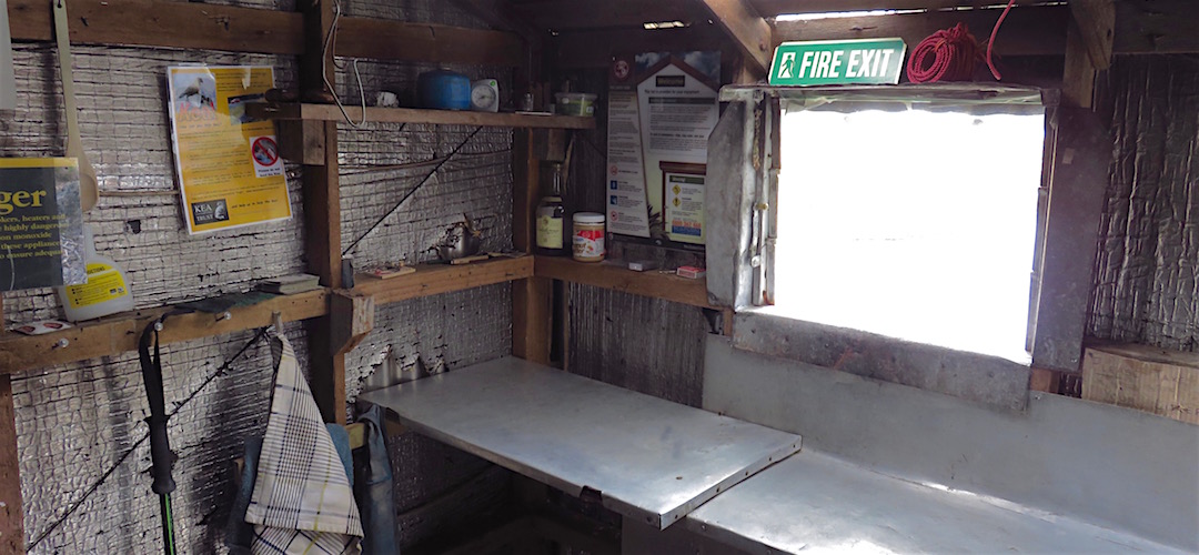 Yeah, there is enough bench space.  |  Adelaide Tarn Hut, Kahurangi National Park