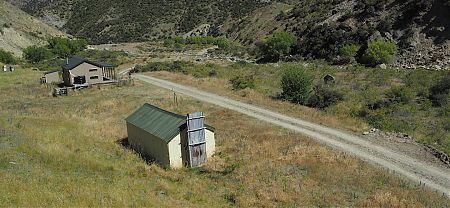 People now stay at Warden Hut which is adjacent, or drive right on by. | Bluff Dump Hut, Seymour Stream
