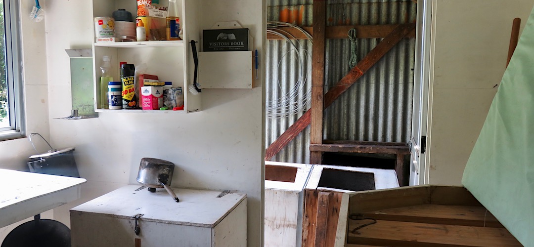 The fireplace is on the porch behind those stored dog kennels. | Elliot Bivvy, Elliot Stream