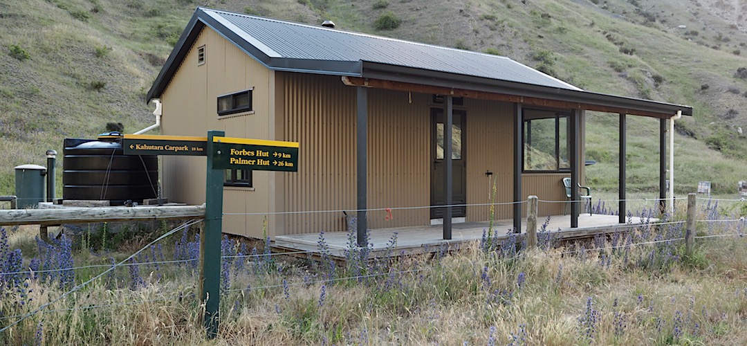 Well appointed new-ish DOC hut. Fence to keep the cattle out. | Warden Hut, Seymour Stream