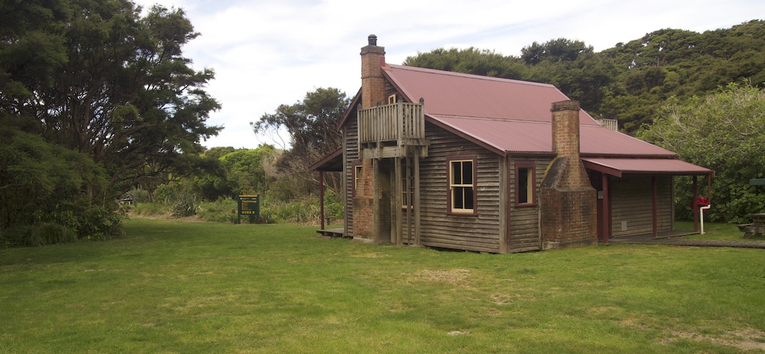 Whariwharangi Hut, Coastal Track, Abel Tasman National Park