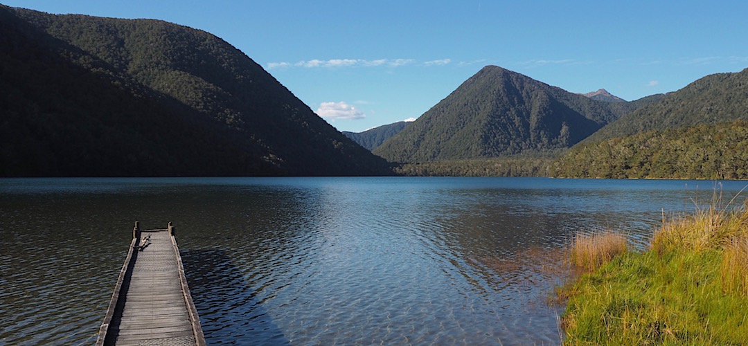 The very picturesque Lake Daniell. | Lake Daniell, Lewis Pass