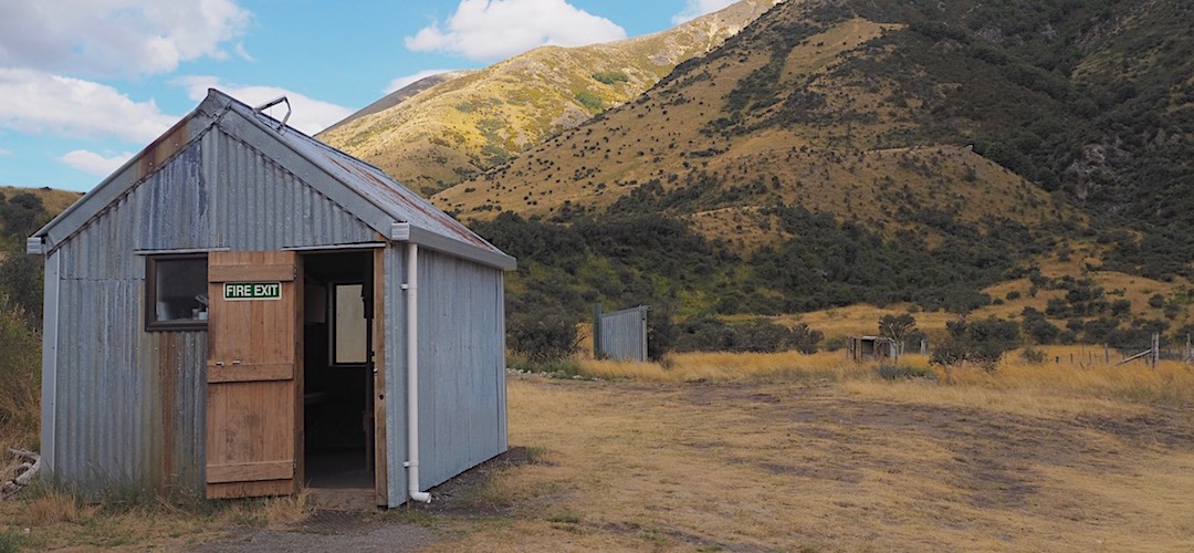 An old musterers' hut has been taken over by DOC. | Scotties Hut, St James Cycleway