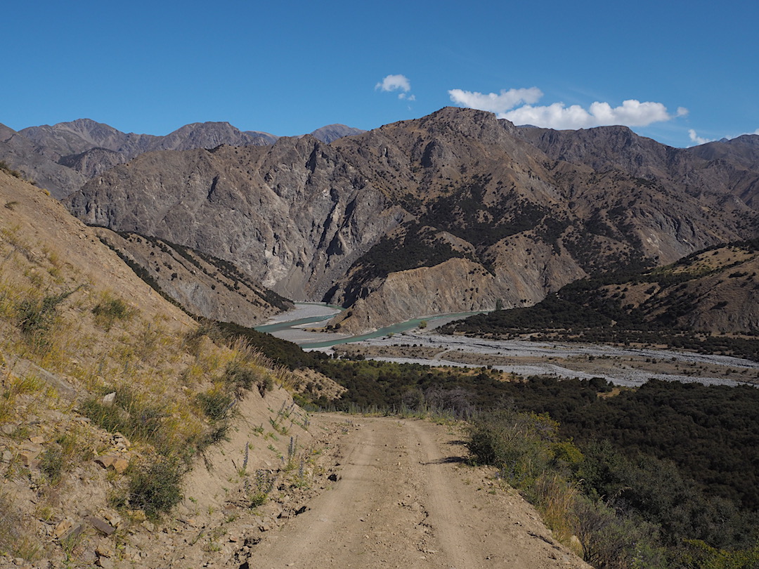 Looking towards Manakau over the Clarence River. | Clarence River, Marlborough