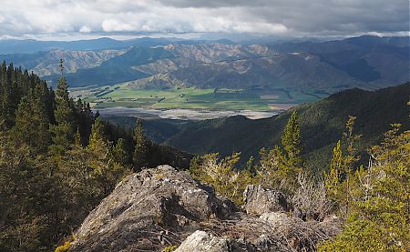 The Wairau valley from the Enchanted Lookout.  | Mt Richmond Forest Park circuit, April 2018