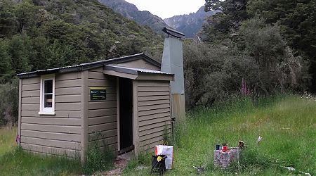 Cute little hut close to the road. | Connors Creek Hut, Rainbow Road
