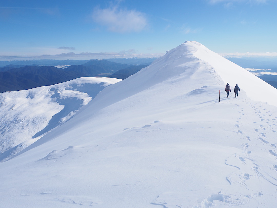 Heading to Mt Cedric, and down to Sabine Hut at Lake Rotoroa in winter. | Lake Angelus, July 2019