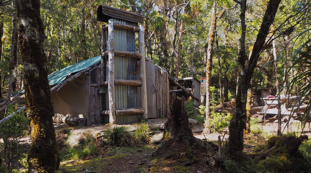 Soper Shelter, Lake Stanley exterior 2 | Kahurangi National Park