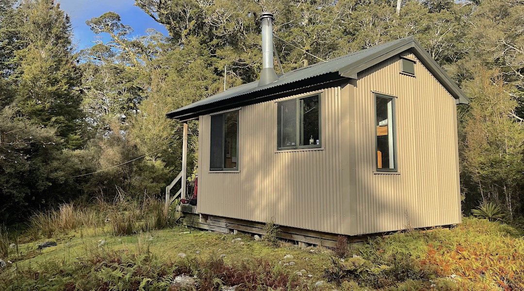 Exterior | Slaughterburn Hut, Fiordland National Park