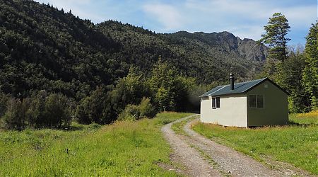The hut is very close to the four-wheel drive road. | Barber Hut, South Marlborough