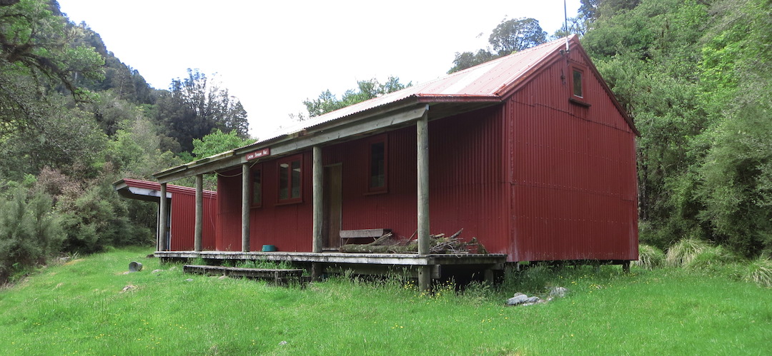 Locke Stream Hut, Harper Pass route, West Coast