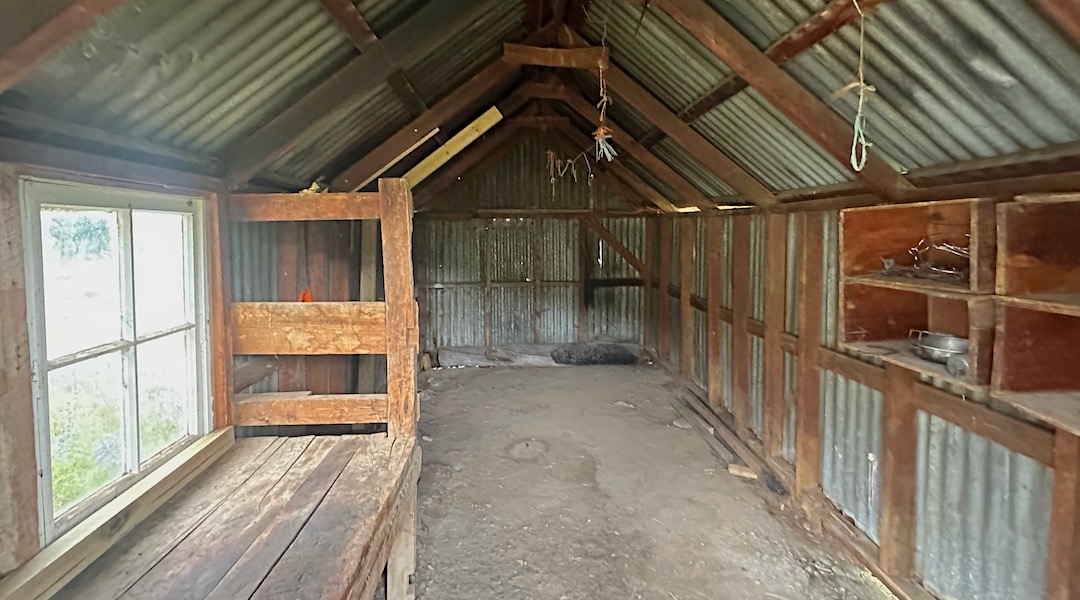 No bunks. Just a bench. | Historic Goose Flat Hut, Ka Whata Tu o Rakihouia Conservation Park