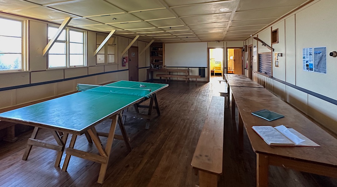 Living room. | Big Hut, Rock and Pillar Scenic Reserve