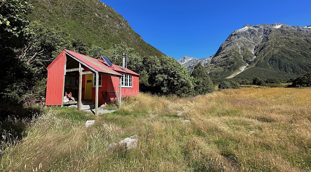 Big Porch added 2004. | St Winifreds Hut, Te Kahui Kaupeka Conservation Park