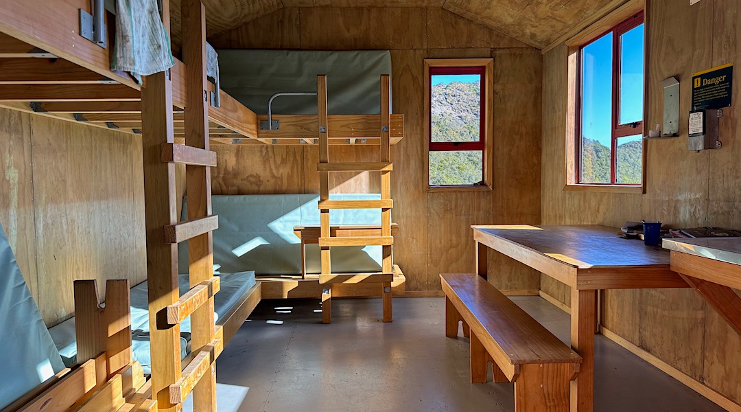 Excellent interior. | Buckland Peaks Hut, Stewardship Land