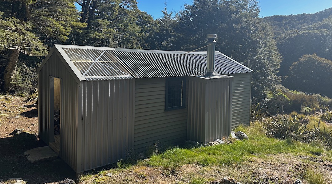 Porch extension. | Ellis Hut, Kahurangi National Park