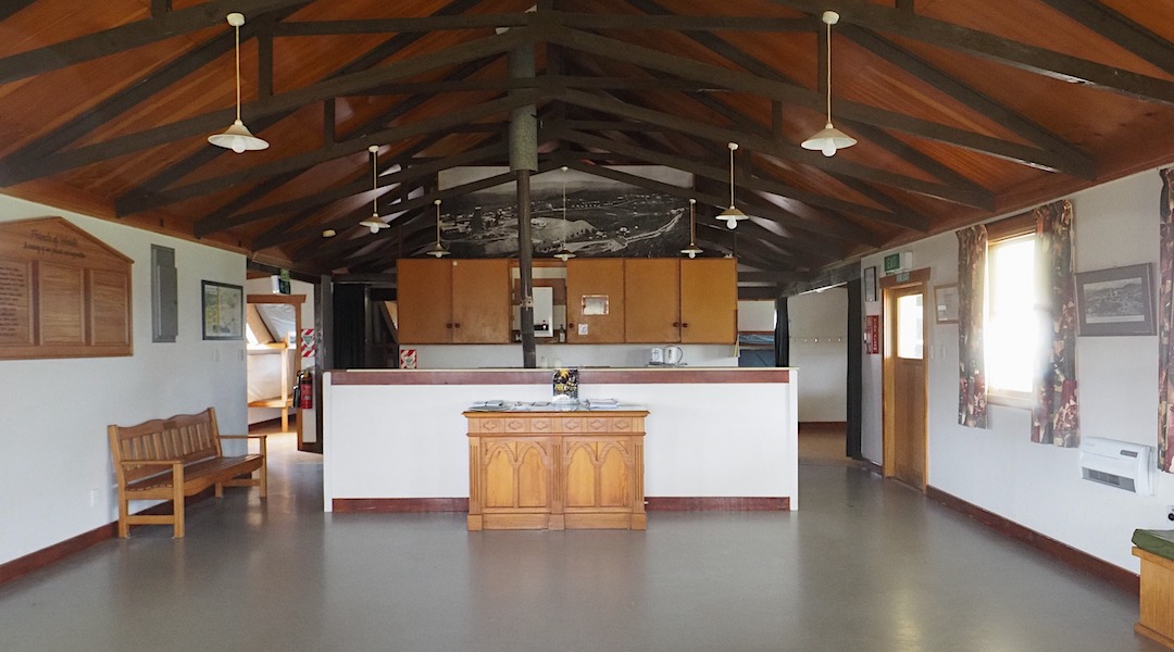 Kitchen area and main living room. | Waiuta Lodge, Waiuta
