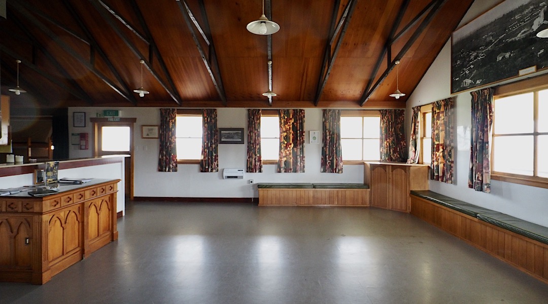 Main living room. | Waiuta Lodge, Waiuta