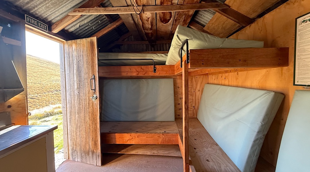 Nicholsons Hut interior 