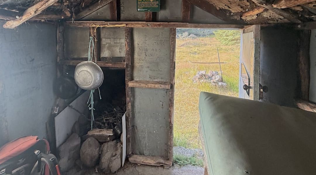 Andersons Hut interior
