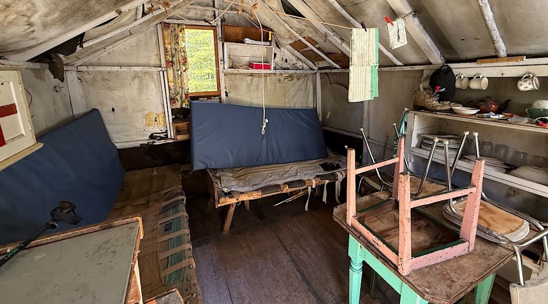 Dynamo Red Hut interior
