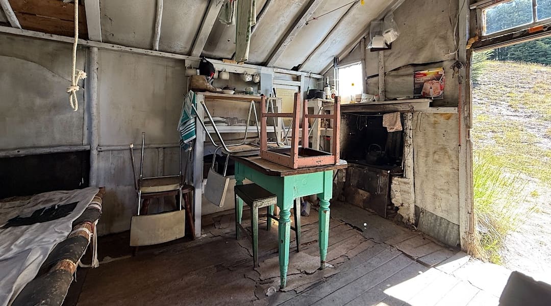 Dynamo Red Hut interior