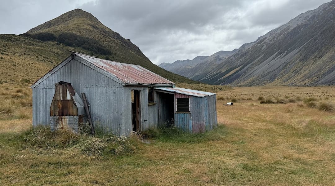 Forks Hut exterior 