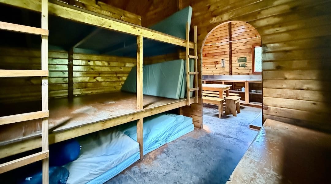 Pinchgut Hut interior 