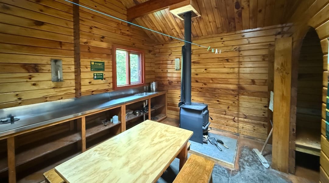 Pinchgut Hut interior