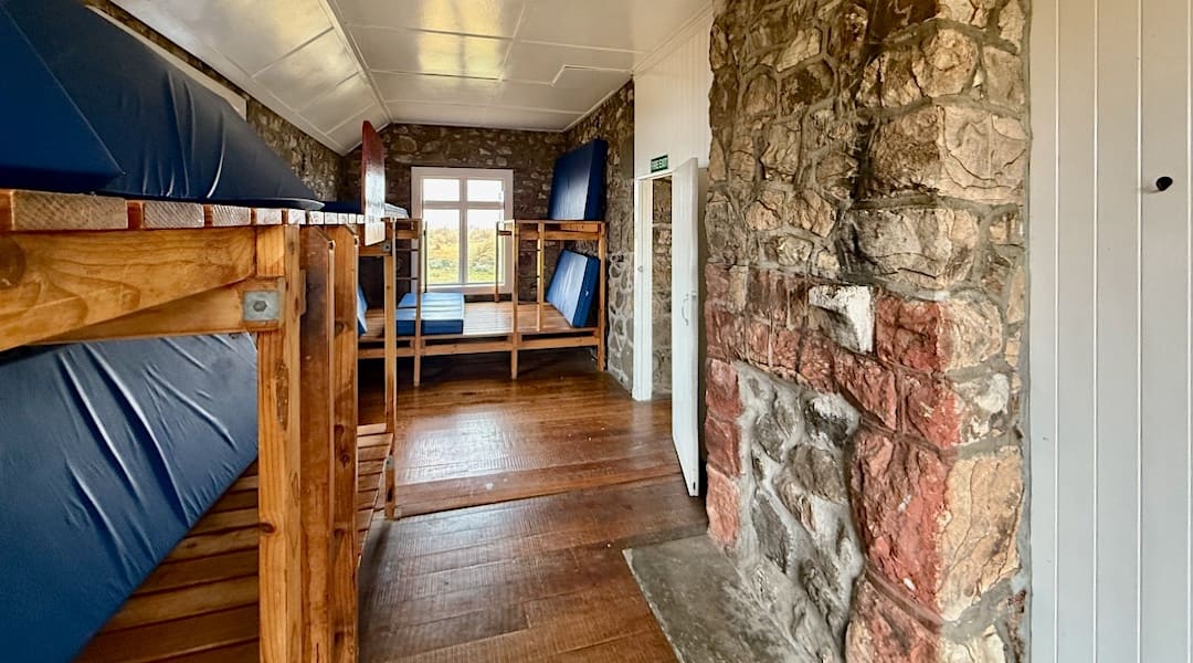 Packhorse Hut interior 