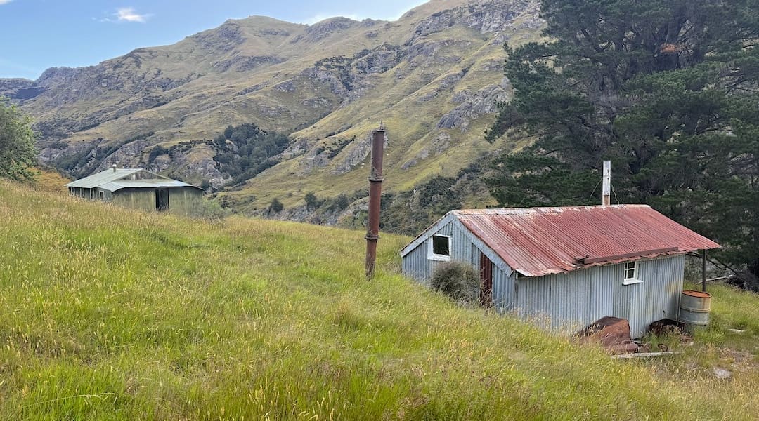 Atley Terrace Hut exterior, Atley Terrace Historic Area