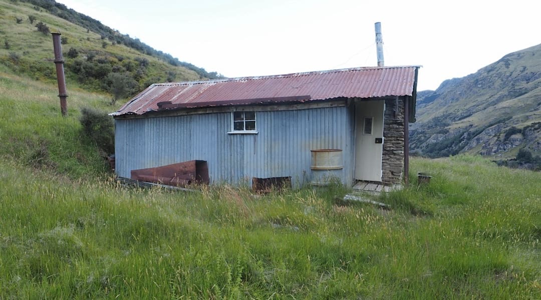 Atley Terrace Hut exterior, Atley Terrace Historic Reserve