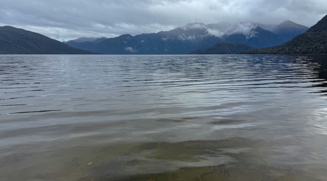 Gloomy mid-winter day at the lake. | Lake Hauroko, Fiordland National Park