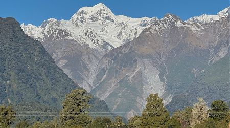 View of Mt Tasman from Lake Matheson. | Fox Josef Glacier, Westland Tai Poutini National Park
