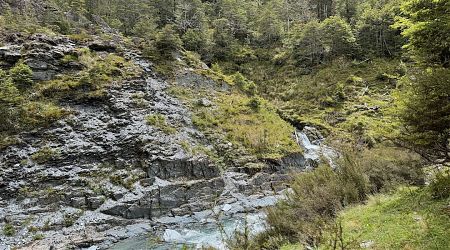 To get to the hut, you need to climb up that grassy bit to the ridge.  | Burn Creek, Nelson Lakes National Park
