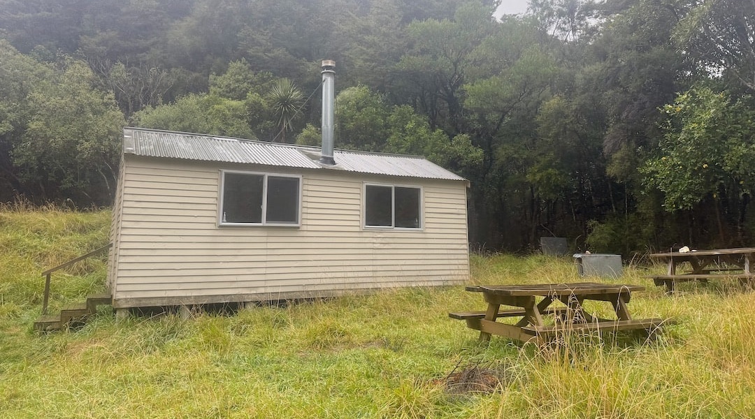 Good to have a picnic table, or two. | Isolation Hut, Isolated Hill Scenic Reserve