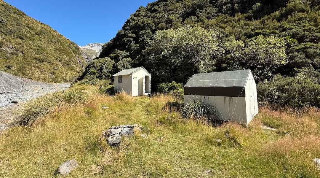 Bivvy 1 at the rear, bivvy 2 in the front. | Carneys Bivvys, Te Kahui Kaupeka Conservation Park