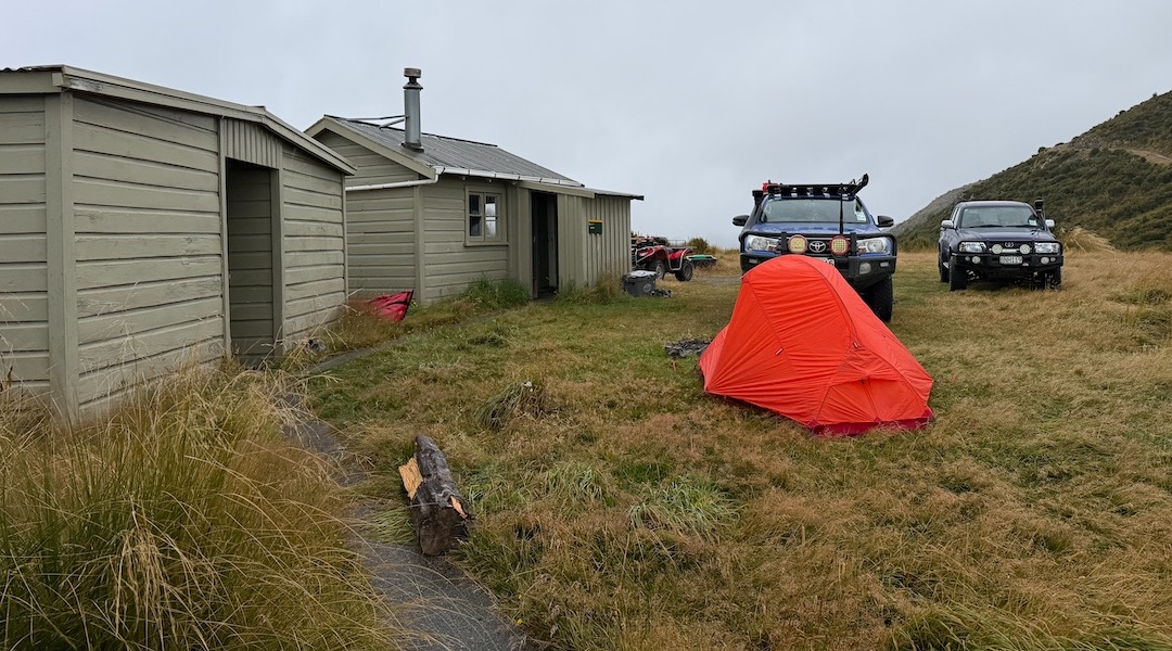 Hunters can drive to the hut, with permission to cross farmland. | Mt Bee Bunkrooms, Eyre Mountains/Taka Rā Haka Conservation Park