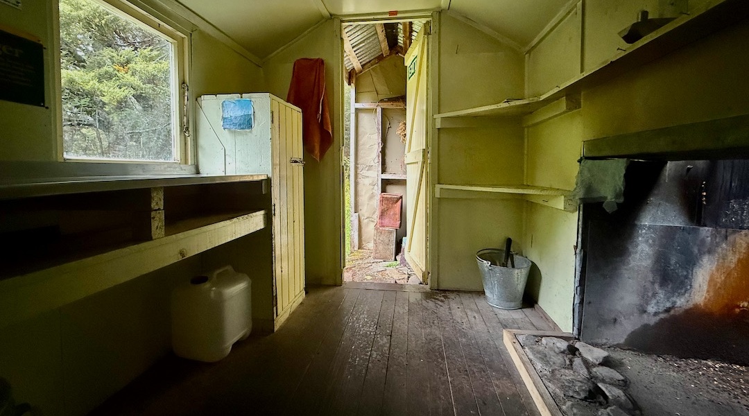 Compact interior. | Upper Cromel Hut, Eyre Mountains/Taka Rā Haka Conservation Park