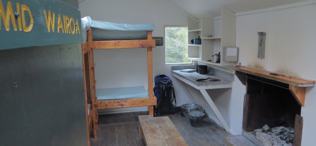 Mid Wairoa Hut, Alpine Route, Mt Richmond Forest Park